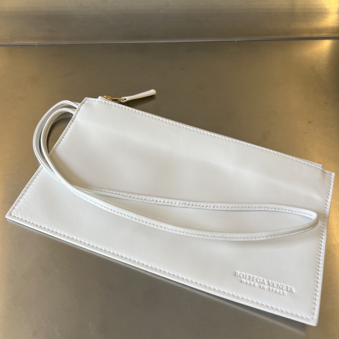 Medium Sardine Intrecciato Leather Shoulder Bag White